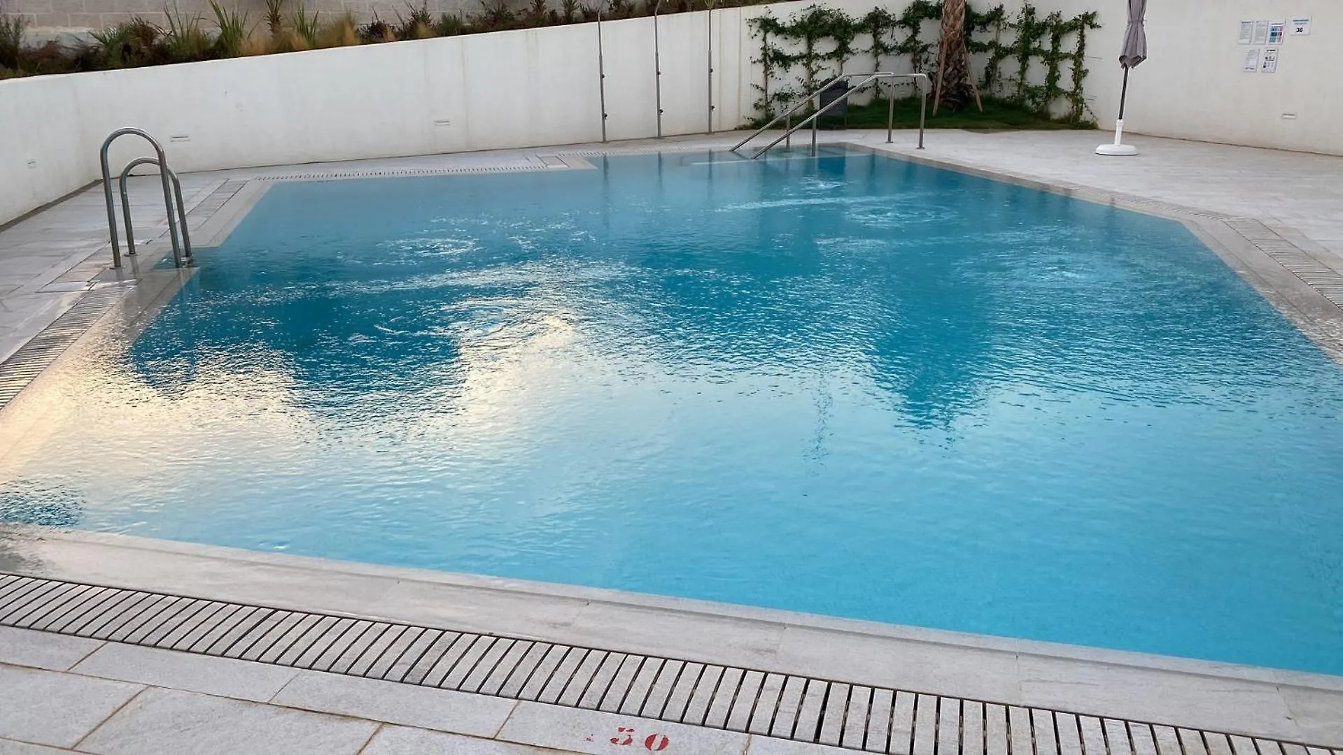Heerlijk Penthouse, Dakterras Met Prachtig Zeezicht, Kingsize Bed, Zwembad, 700M Van Strand Torre de Benagalbon Appartement